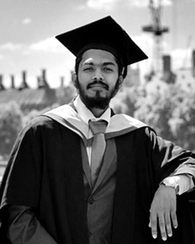 Portrait of Hamdan Hashim at his MA graduation
